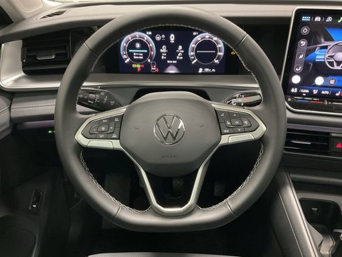New 2026 Volkswagen Tiguan SE AWD/4WD image 14