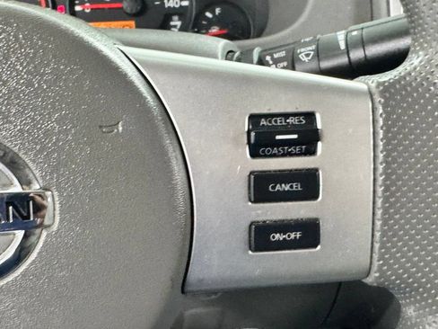 Used 2014 Nissan Frontier SV w/ SV Value Truck Package AWD/4WD image 21