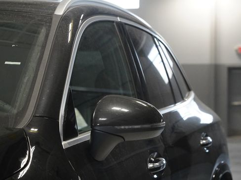 New 2026 Mercedes-Benz GLC 300 4MATIC image 9