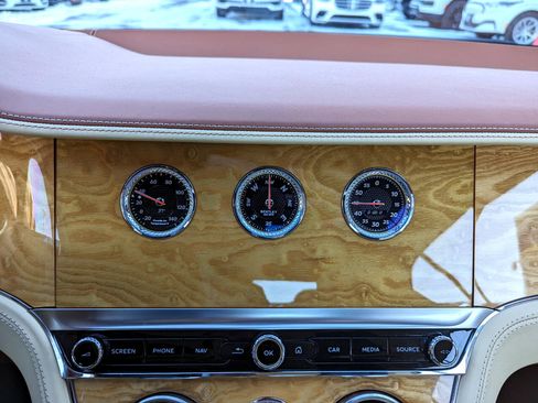 Used 2020 Bentley Continental GT V8 First Edition image 27