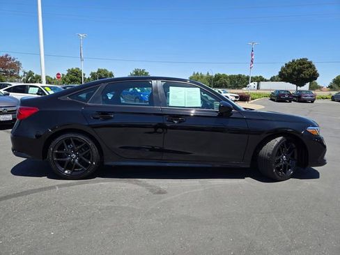 Used 2023 Honda Civic Sport image 3