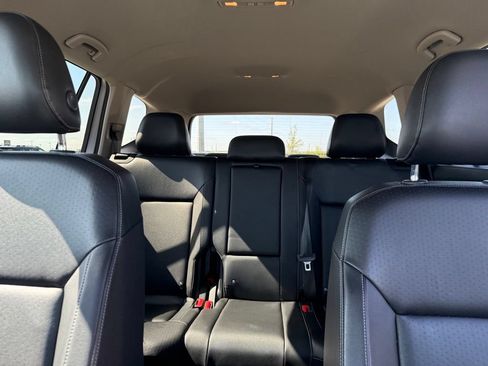 Used 2018 Volkswagen Atlas SE FWD image 21