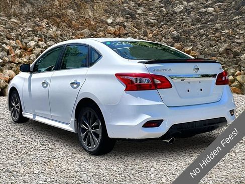 Used 2017 Nissan Sentra SR w/ SR Midnight Edition FWD image 10