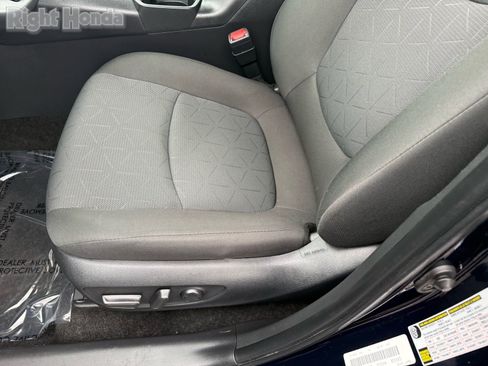 Used 2024 Toyota RAV4 XLE image 13