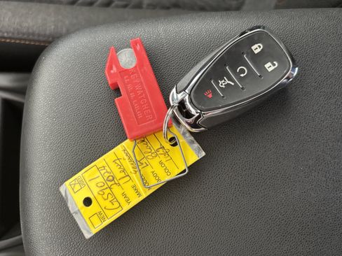 Used 2024 Chevrolet Equinox LT FWD image 4