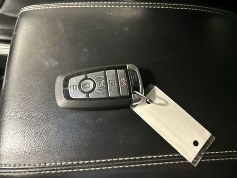Used 2022 Ford Explorer Limited RWD image 38