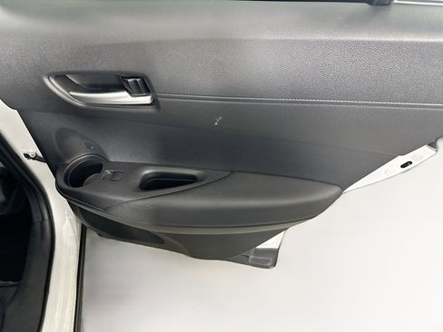 Used 2023 Toyota Corolla Cross XLE image 29