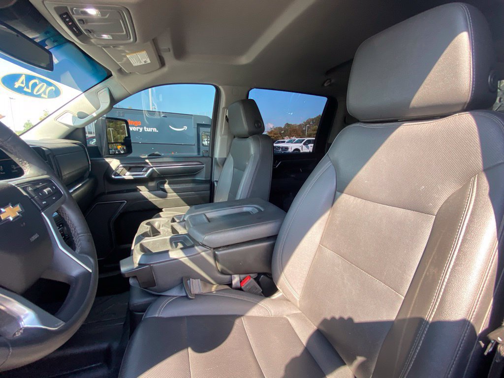Used 2024 Chevrolet Silverado 2500 LTZ AWD/4WD image 20