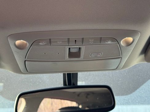 Used 2018 Nissan Murano Platinum image 19