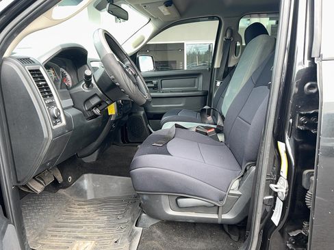 Used 2015 RAM 1500 Express AWD/4WD image 19