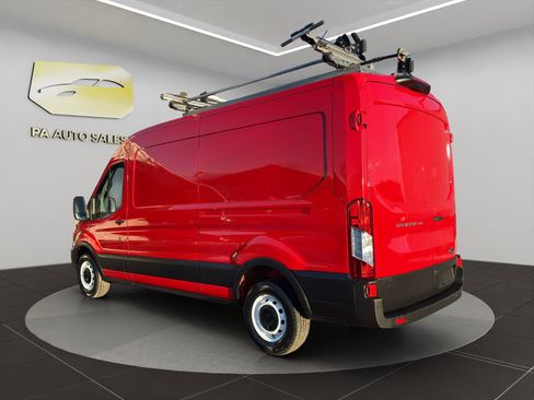 Used 2023 Ford Transit 150 Medium Roof image 5