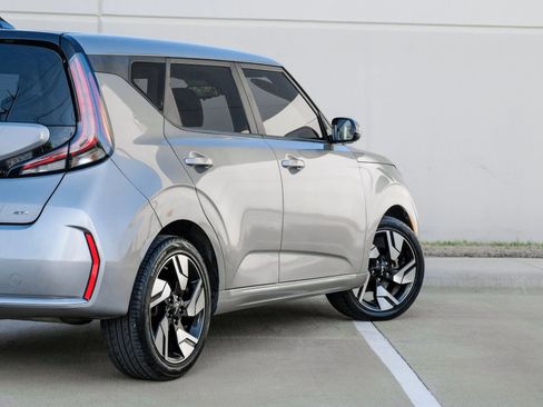 Used 2023 Kia Soul GT-Line image 14