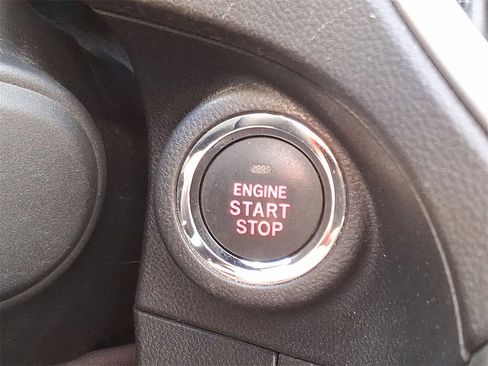 Used 2020 Subaru Forester Limited w/ Popular Package #3 image 26