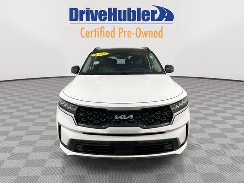 Used 2023 Kia Sorento EX w/ Panoramic Sunroof Package image 3