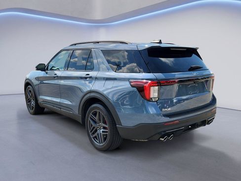 Certified 2025 Ford Explorer ST AWD/4WD image 5