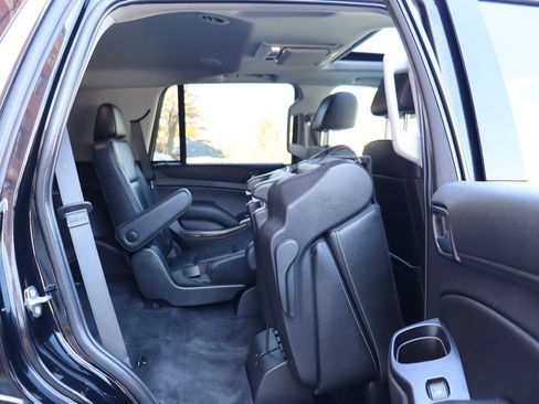 Used 2019 Chevrolet Tahoe LT image 17