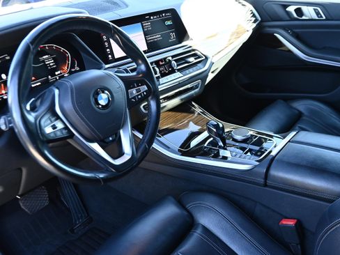 Used 2019 BMW X5 xDrive40i w/ Premium Package 2 image 10