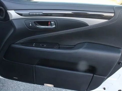 Used 2016 Lexus LS 460 AWD image 50