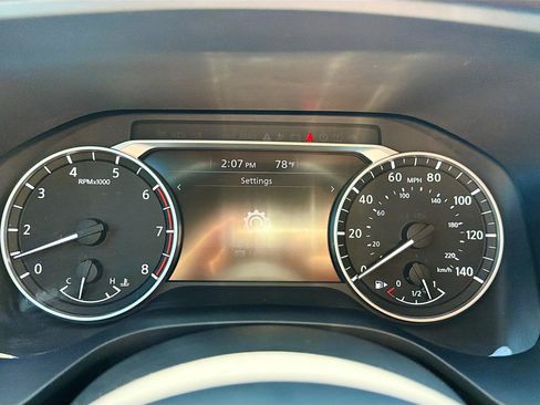 Used 2022 Nissan Rogue S AWD/4WD image 14