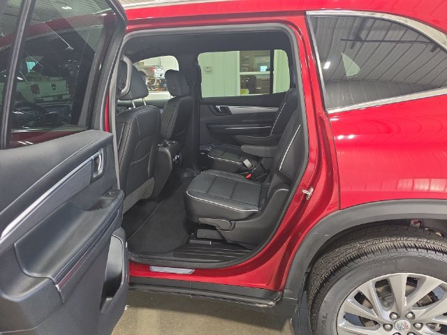 Used 2026 Buick Enclave Preferred AWD/4WD image 25