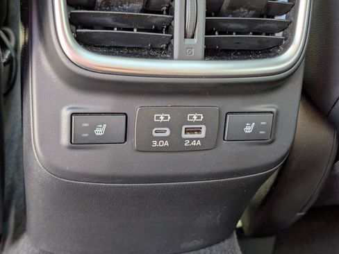 Used 2025 Subaru Outback Limited AWD/4WD image 17