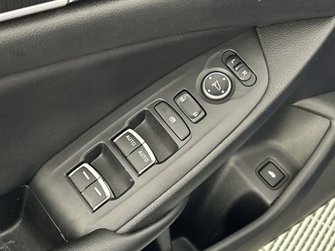 Used 2022 Honda Accord Sport image 18