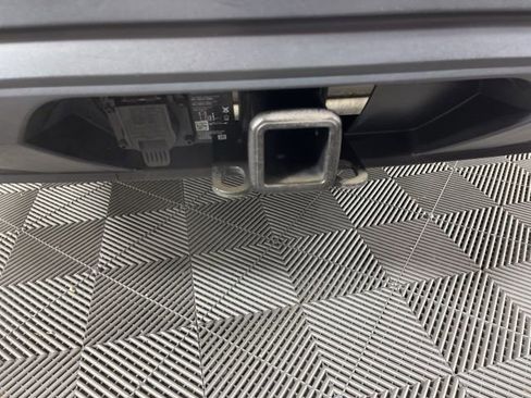 Used 2023 Volkswagen Atlas SE image 55