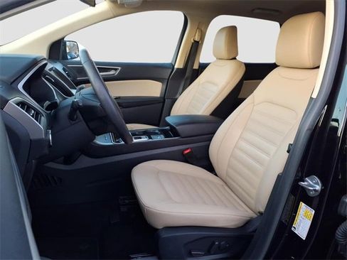 Used 2020 Ford Edge SEL w/ Convenience Package image 21