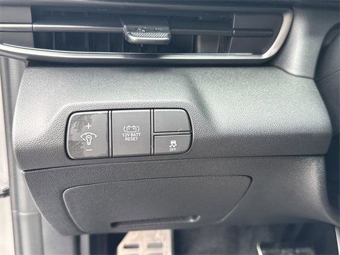 New 2025 Hyundai Elantra SEL image 31