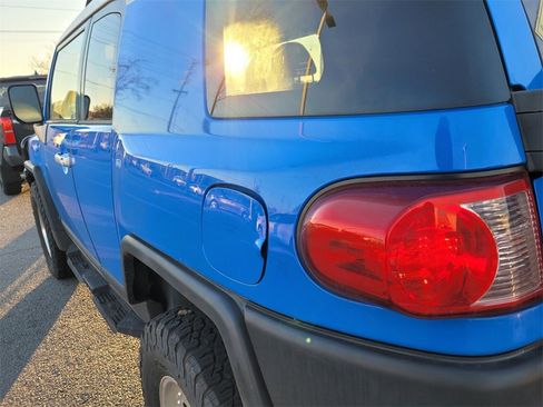 Used 2008 Toyota FJ Cruiser 4WD image 6