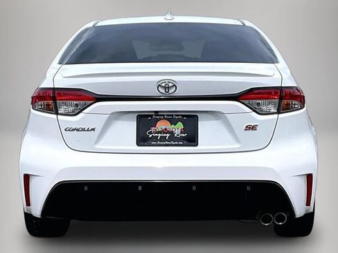 Used 2023 Toyota Corolla SE FWD image 6