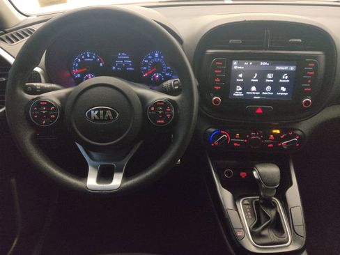 Used 2021 Kia Soul S FWD image 22