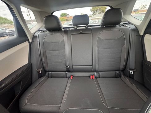 Used 2025 Volkswagen Taos SE image 38