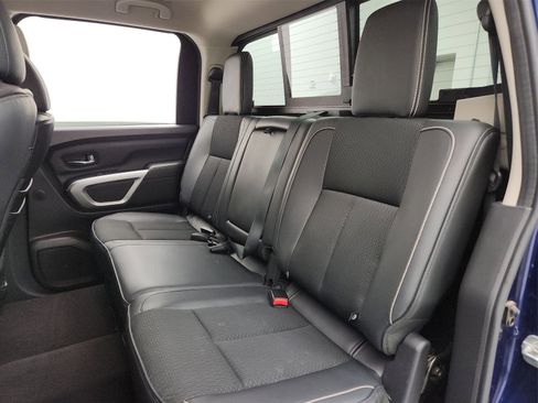 Used 2017 Nissan Titan PRO-4X image 6