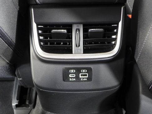 Certified 2025 Subaru Outback Premium image 23