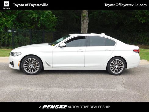 Used 2021 BMW 530i xDrive w/ Convenience Package AWD/4WD image 2