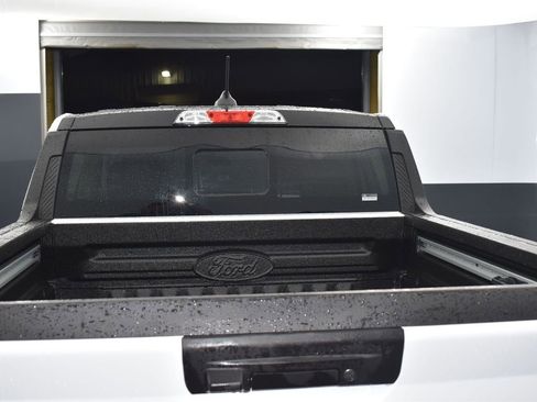 New 2025 Ford Maverick Lariat w/ Black Appearance Package image 9