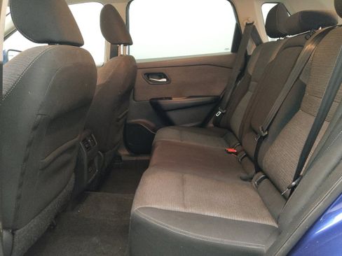 Used 2022 Nissan Rogue SV image 18