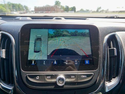 Used 2023 Chevrolet Equinox RS AWD/4WD image 27