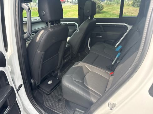 Used 2025 Land Rover Defender 110 S AWD/4WD image 13