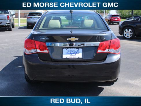 Used 2015 Chevrolet Cruze LT image 16