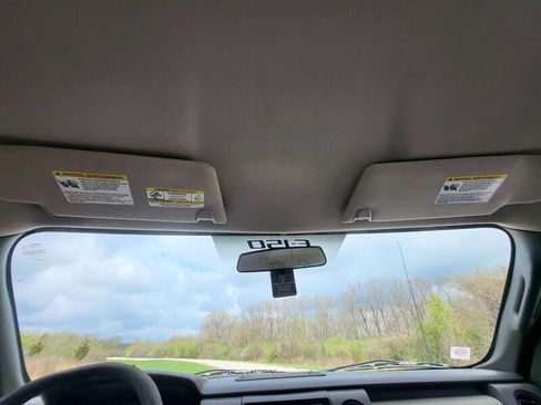 Used 2010 Ford F150 STX image 21