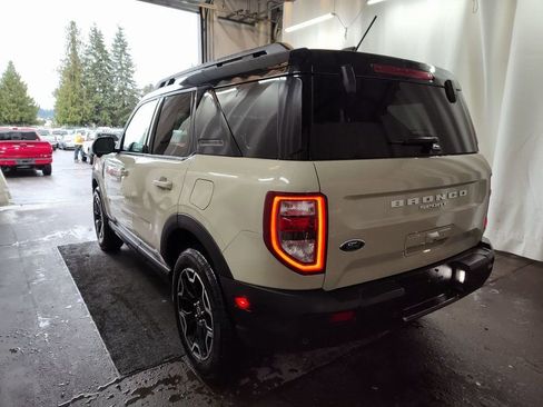 Used 2025 Ford Bronco Sport Outer Banks w/ Outer Banks Tech Package+ image 2