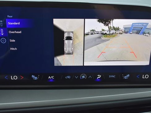 New 2026 Chevrolet Traverse LT w/ Midnight/Sport Edition FWD image 25