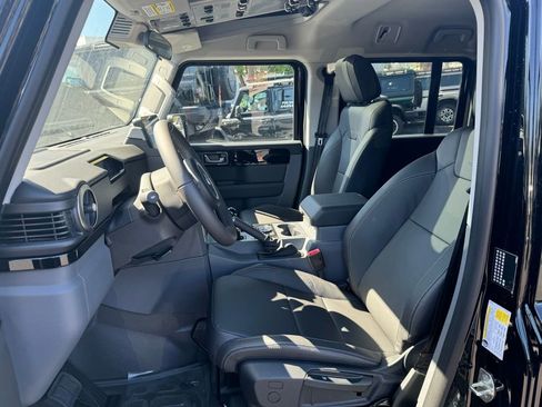 New 2025 INEOS Grenadier Fieldmaster Edition image 5