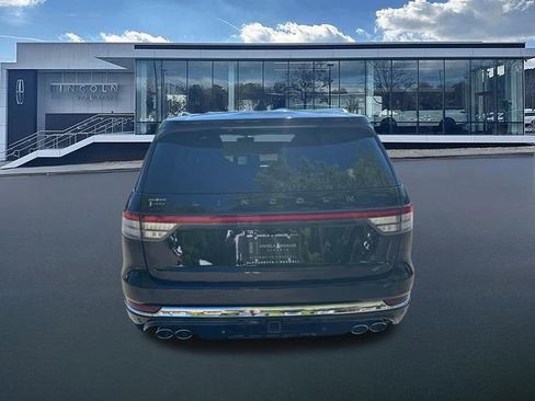 New 2025 Lincoln Aviator Black Label AWD/4WD image 7