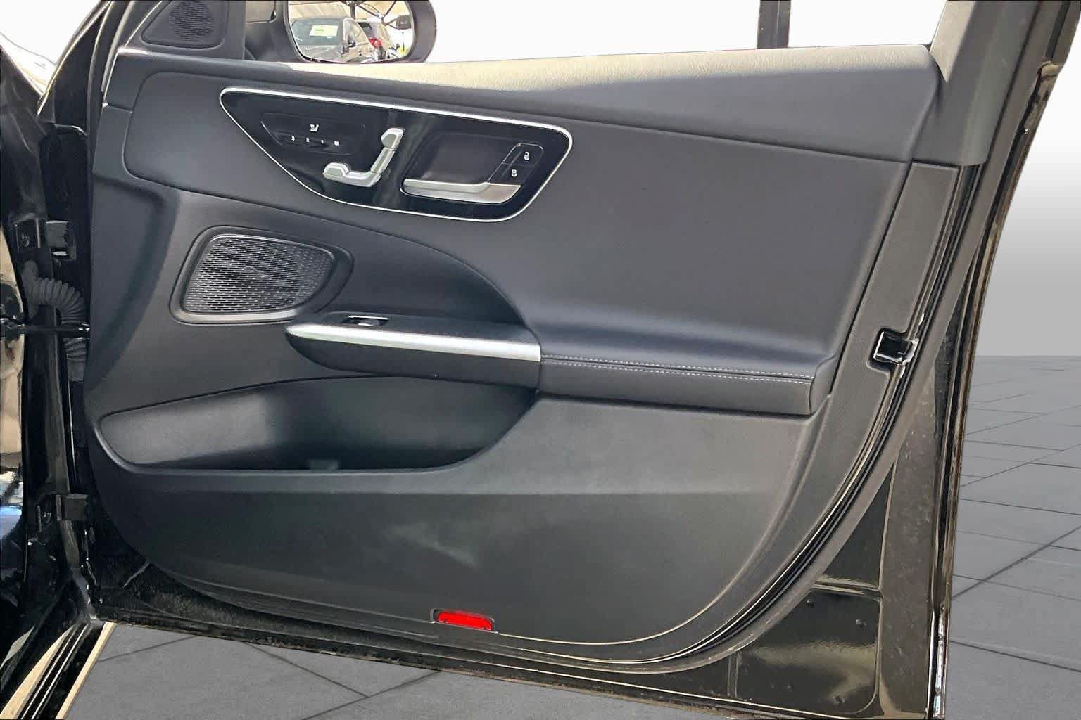Used 2026 Mercedes-Benz C 300 Sedan image 23