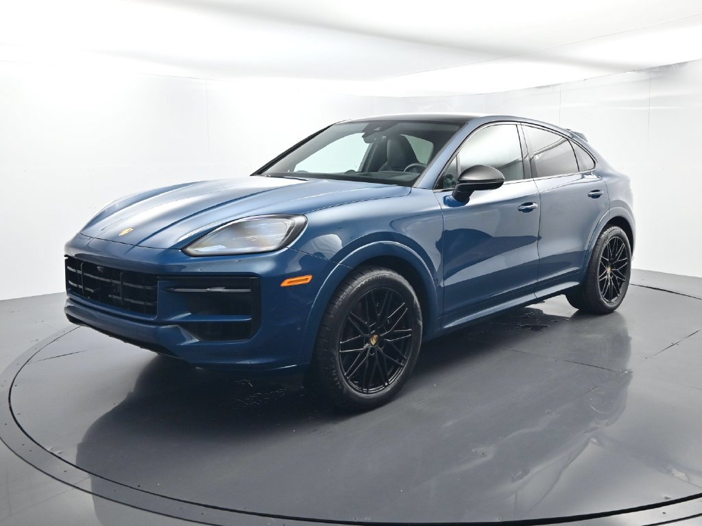 Certified 2024 Porsche Cayenne Coupe AWD/4WD image 1