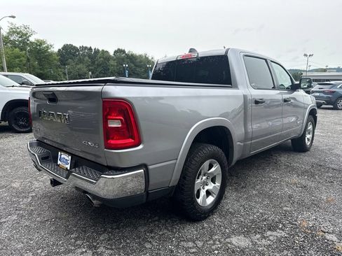 Used 2025 RAM 1500 Big Horn AWD/4WD image 7