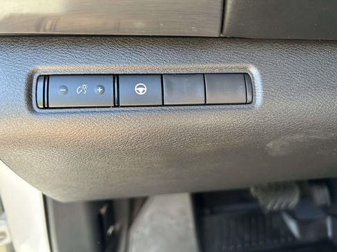 Used 2023 Nissan Pathfinder Rock Creek AWD/4WD image 20